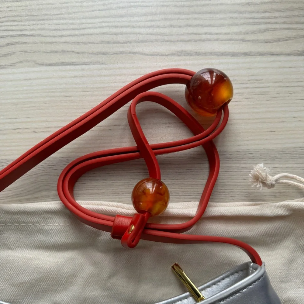 Jacquemus Le Bisou Perle Leather Silver Shoulder Bags - Picture 5 of 8